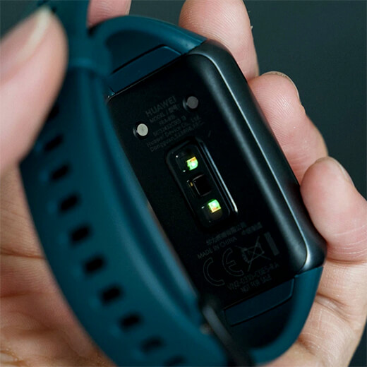 Фитнес-браслет Huawei Band 6