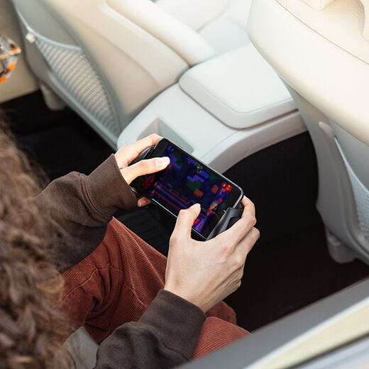 Геймпад для телефона HyperX ChargePlay Clutch Controller Grips для iPhone