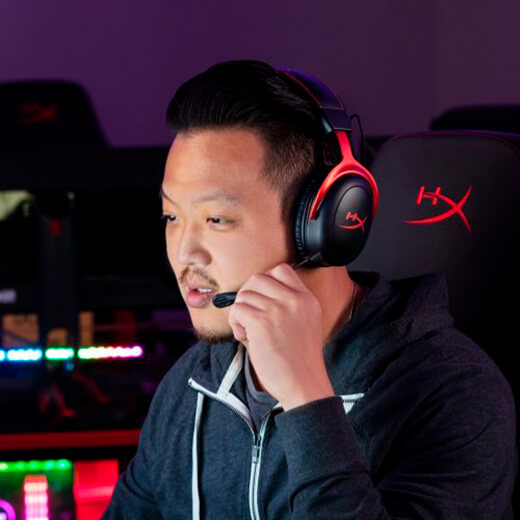Беспроводные наушники HyperX Cloud II Wireless Black-Red со встроенной звукой картой