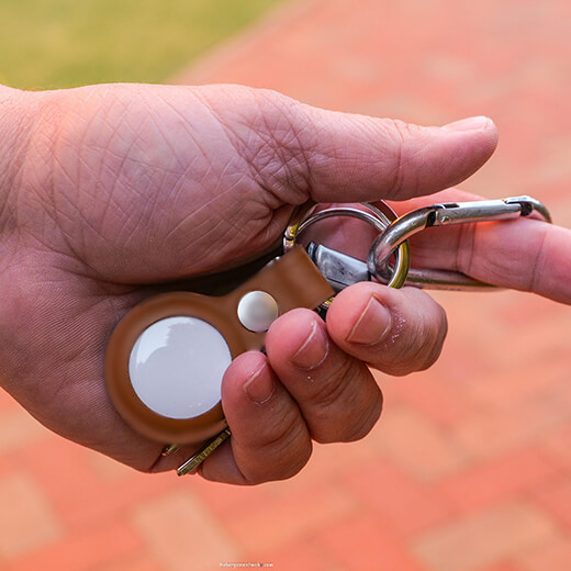 Силиконовый брелок с кольцом iLoungeMax Silicone Keychain Case Black для AirTag