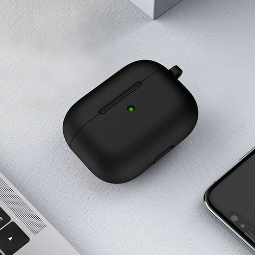 Новинка силіконовий чохол з карабіном iLoungeMax TPU Case Red для AirPods 3