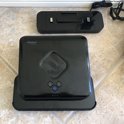 Робот-напівтер iRobot Braava 380T підзарядка
