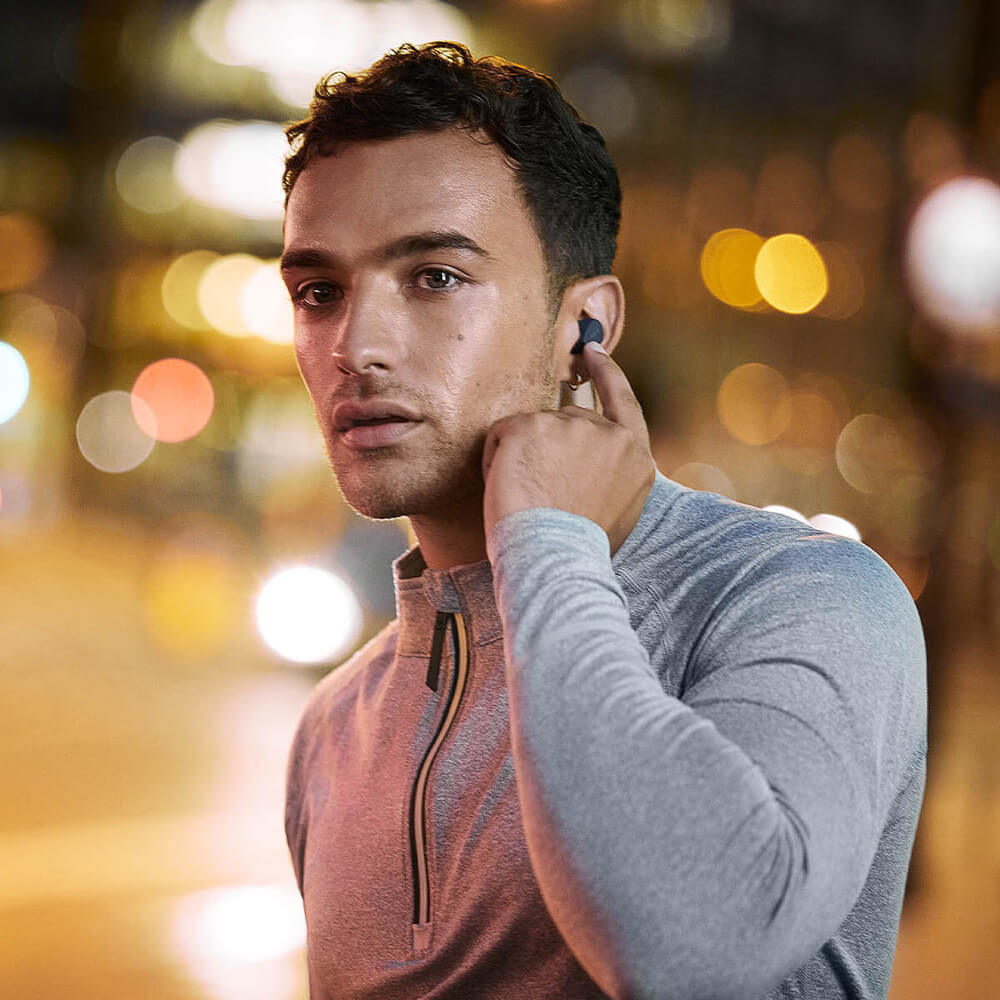 Беспроводные наушники c шумоподавлением Jabra Elite 4 Active Mint с влагозащитой
