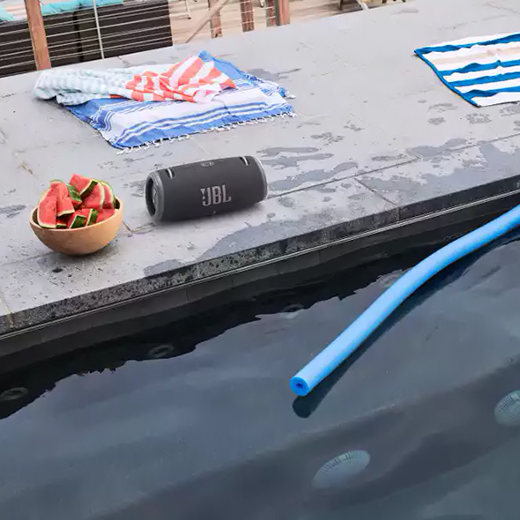 Портативна колонка JBL Xtreme 3