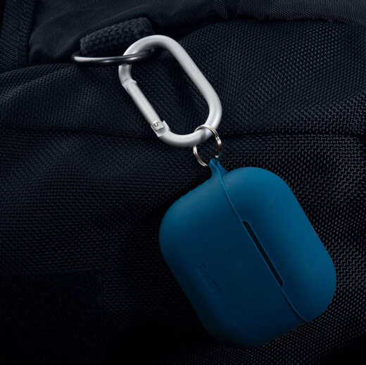 купить силиконовый чехол с карабином Laut POD Charcoal для AirPods 3