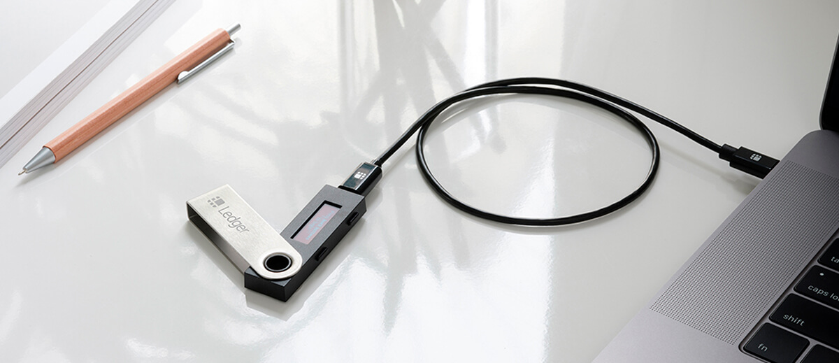 Апаратний гаманець для криптовалюти Ledger Nano S Matte Black купити Україна, Київ