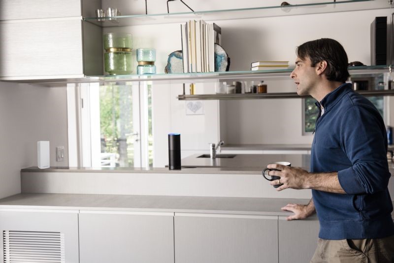 Wi-Fi роутер Linksys Velop Intelligent Mesh System VLP0103 AC1200 (3-pack) отлично вписывается в интерьер