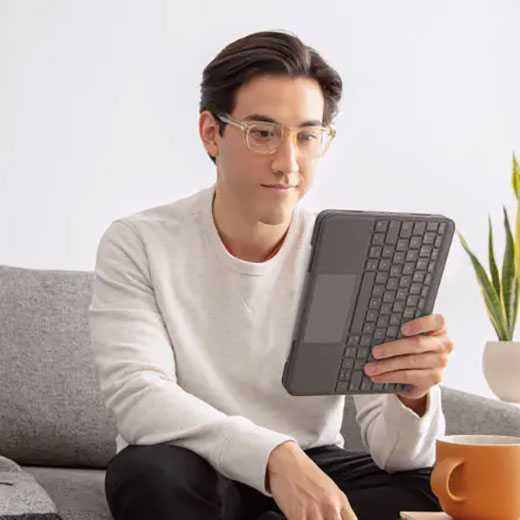 Чехол клавиатура с тачпадом Logitech Folio Touch Keyboard Oxford Grey для Apple iPad Air 5 M1 | 4 (2022 | 2020)