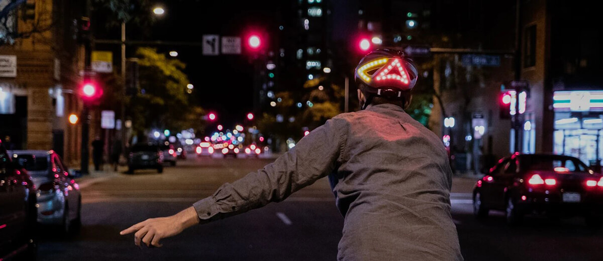 Купити розумний шолом Lumos Kickstart Smart Helmet Black