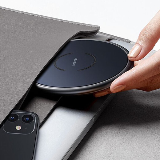 Бездротова зарядка MagSafe ESR HaloLock&trade; Magnetic Wireless Charger Navy Blue для iPhone