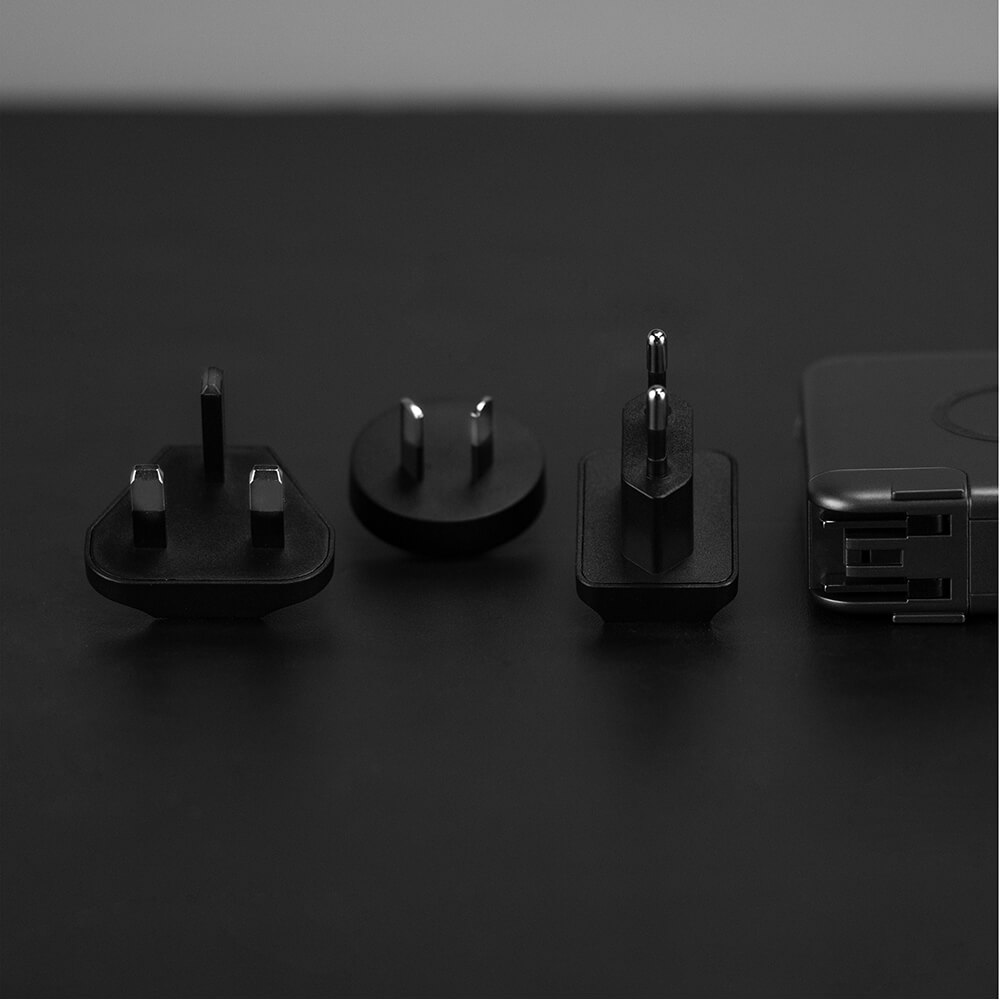 Универсальное зарядное устройство Momax Q.Power Plug Wireless Portable PD Charger