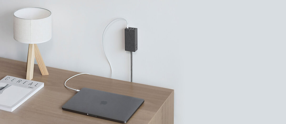 Зарядний пристрій Native Union Smart Hub Bridge (US)