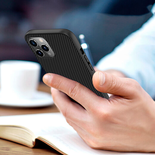 Черный силиконовый чехол Nillkin Synthetic Fiber для iPhone 12 Pro Max