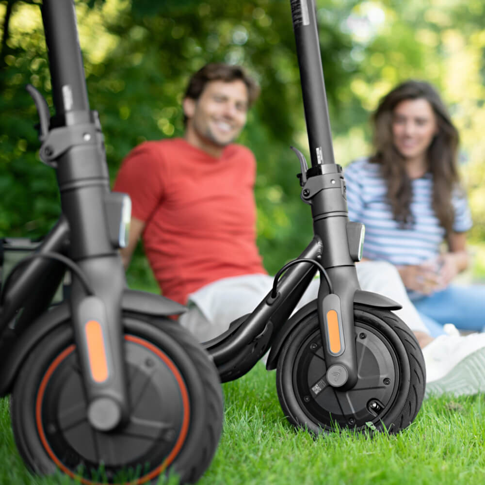 Ціна електросамокату Ninebot KickScooter by Segway F40E