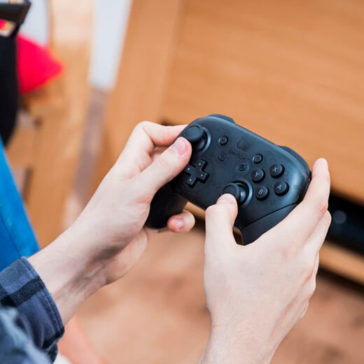 Особливості геймпаду Nintendo Switch Pro Controller Black