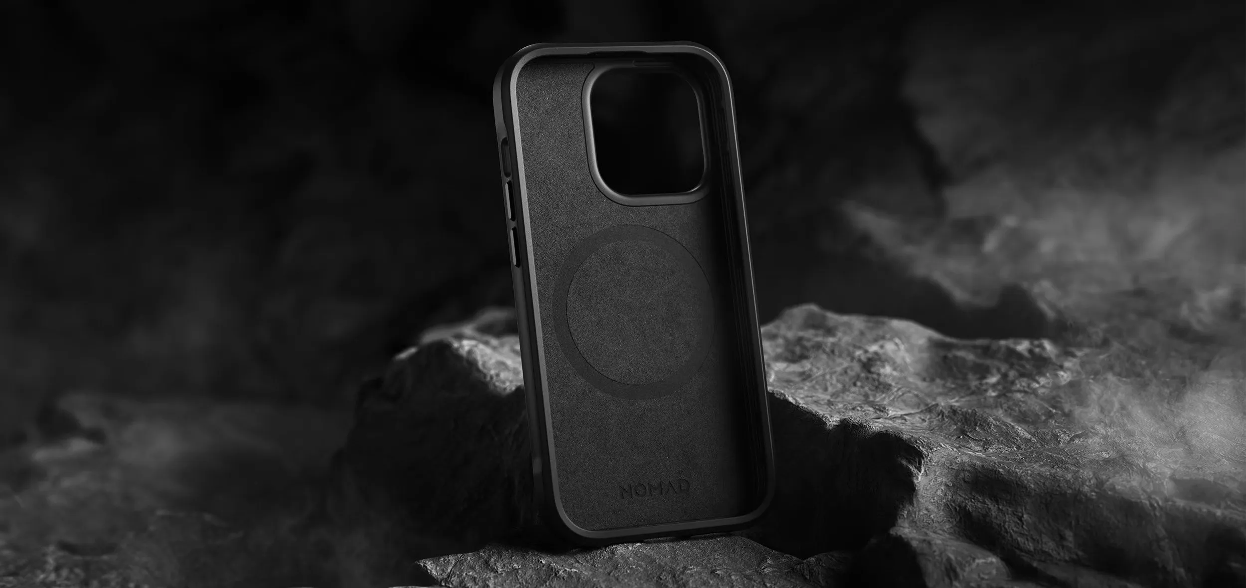 Противоударный чехол Nomad Rugged Case MagSafe Ash Green для iPhone 14 Pro купить