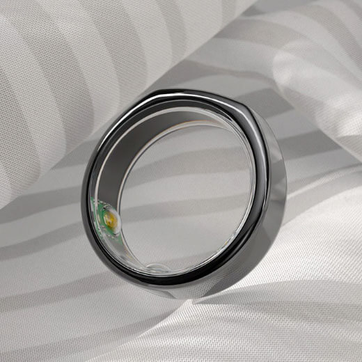 Смарт-кольцо Oura Ring Balance Black имеет фирменное приложение