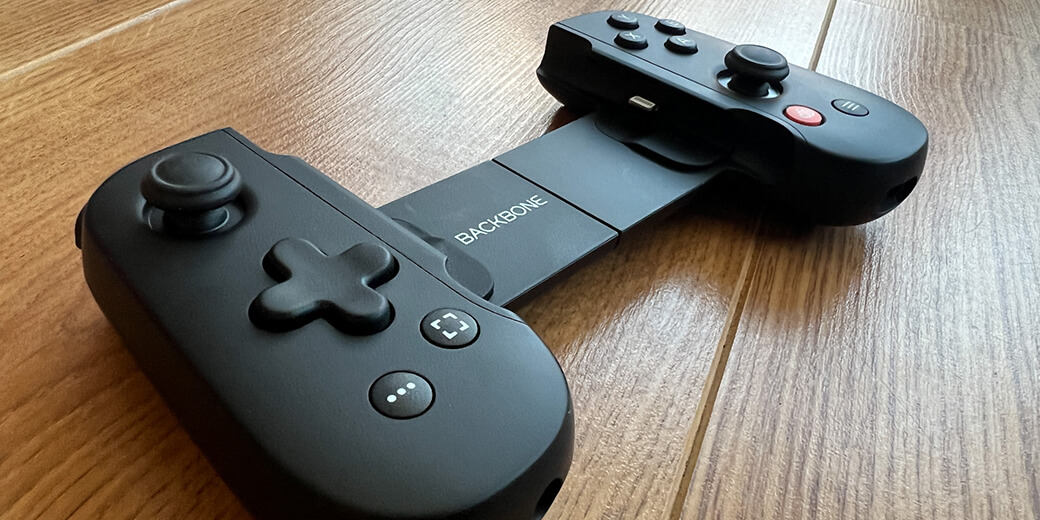 Геймпад Backbone One Mobile Gaming Controller для iPhone Black дизайн та ергономіка
