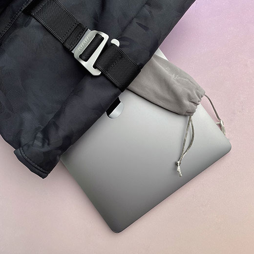 Алюминиевая портативная подставка oneLounge 1Desk для MacBook
