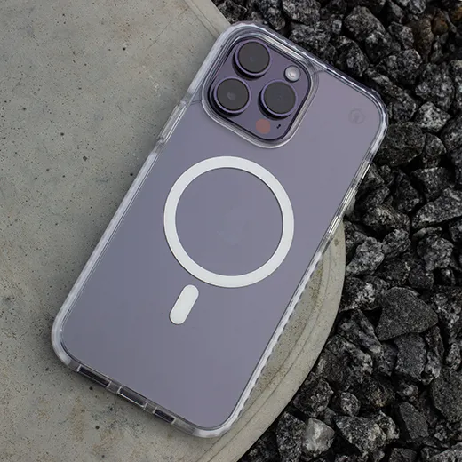 Матеріал прозорого чохла oneLounge 1Mag Bumper MagSafe для iPhone 14 13