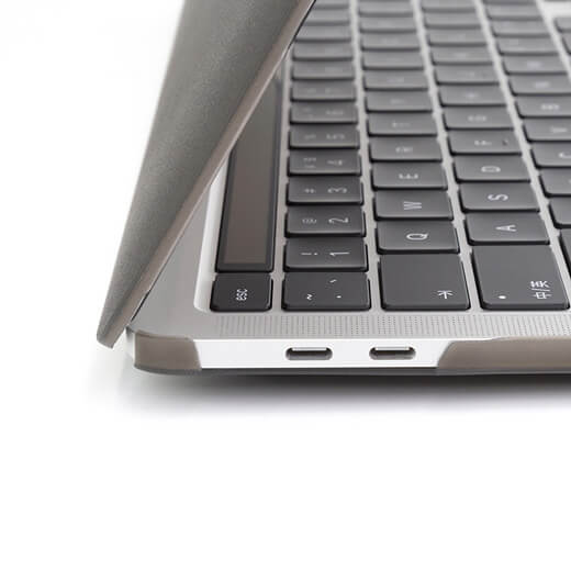 Оптимізована форма чохла-накладки oneLounge 1Thin для Macbook 13" Pro M1|