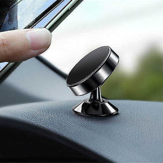 Универсальный магнитный автодержатель iLoungeMax Magnetic Pro на торпедо