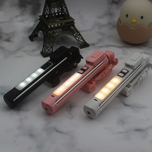 Монопод для селфи с подсветкой iLoungeMax Selfie Stick A18 Black