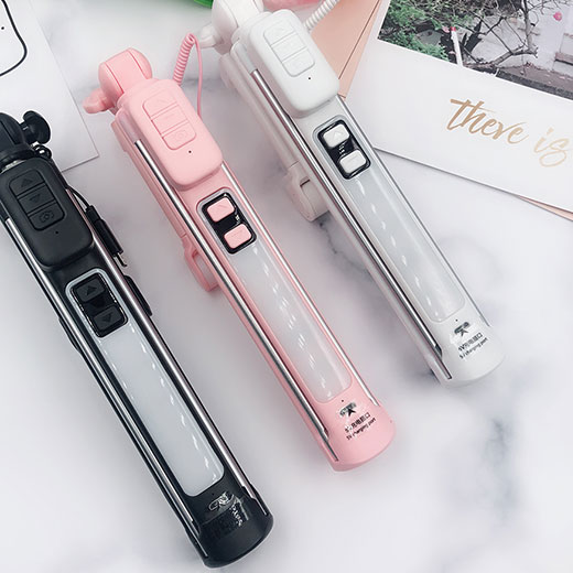 Монопод для селфи с подсветкой iLoungeMax Selfie Stick A18 Black