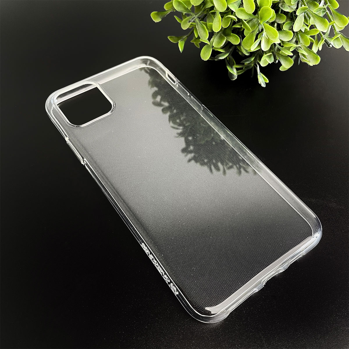 Тонкий прозорий TPU чохол oneLounge 1Silicol для iPhone 11 Pro Max - це полноцценная захист