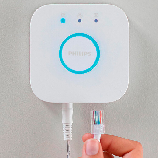 Контролер для розумного будинку Philips Hue Bridge 3