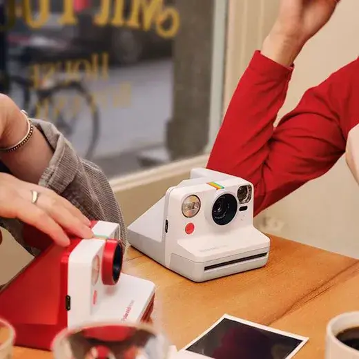 Фотокамера моментальной печати Polaroid Now Black технические характеристики