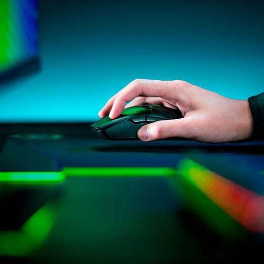 Игровая мышь Razer Viper Ultimate Wireless с док-станцией