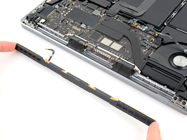 Ремонт MacBook Pro 13" M2 (2022) A2338 в Украине и Киеве