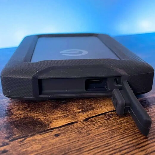 Жесткий диск SanDisk Professional G-DRIVE ArmorATD 4 ТБ для Mac Лучший