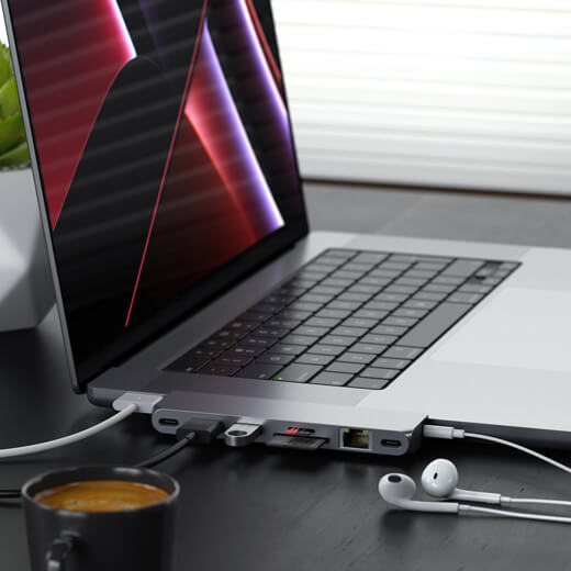 Быстрая передача даных Satechi Dual USB-C Pro Hub Max Space Gray для Macbook