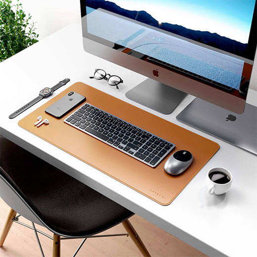 Большой коврик для мыши и клавиатуры (бювар) Satechi Eco-Leather Deskmate