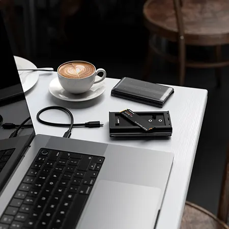 Качественный внешний корпус Satechi NVME SSD Pro Enclosure USB4