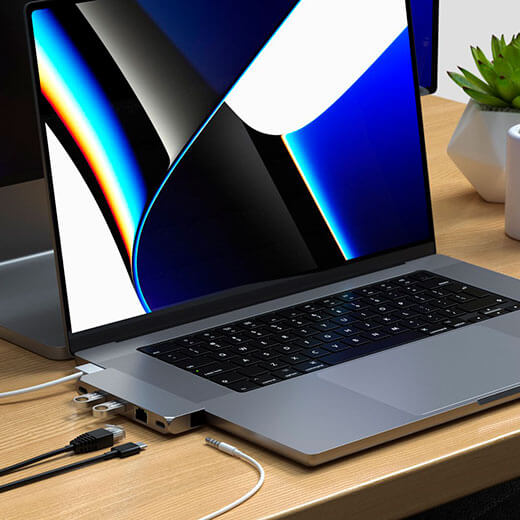 Купить хаб USB-C Satechi Pro Hub Mini Space Gray для MacBook Pro (2021)