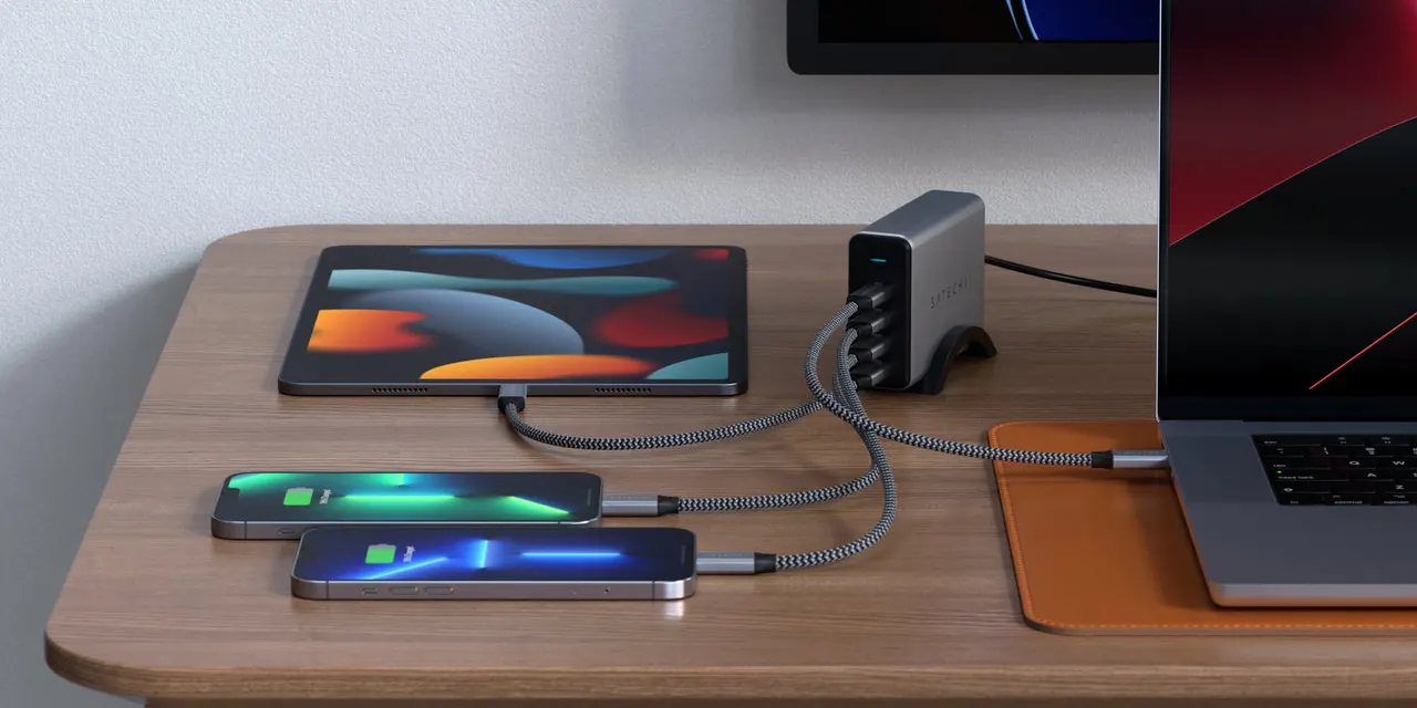 Купити зарядний пристрій Satechi USB-C 4-Port PD GaN Charger 165W