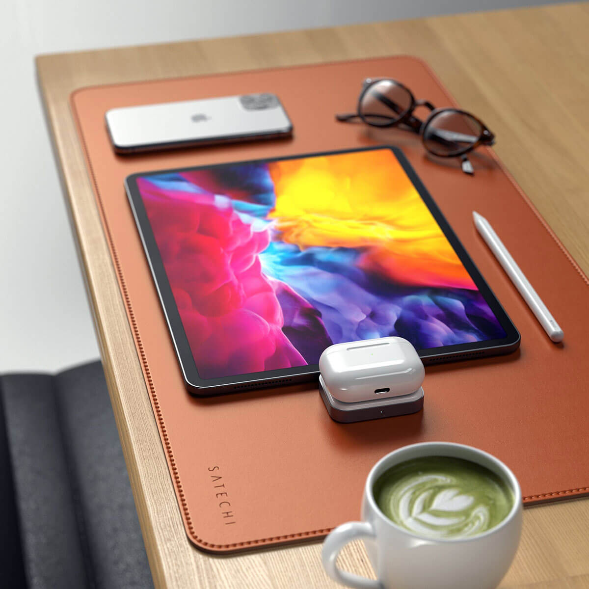 Док-станция Satechi USB-C Wireless Charging Dock для AirPods/AirPods Pro