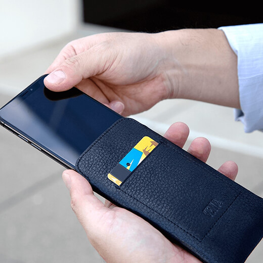 Шкіряний чохол-кишеня Sena UltraSlim Wallet для iPhone 12
