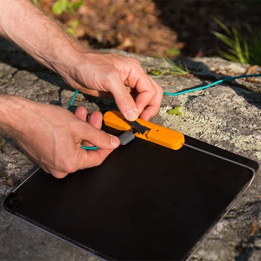 Сонячна панель Biolite Solar Panel 5+ On-Board Battery 5W Black | Yellow купити