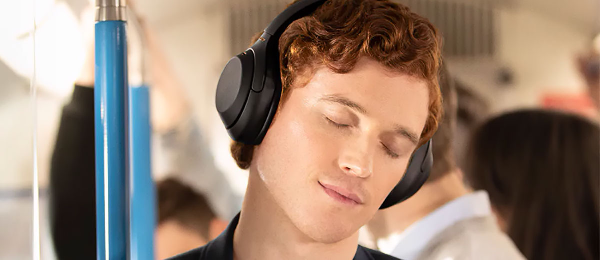 Бездротові навушники з шумопоглинання Sony WH-1000XM4 Black