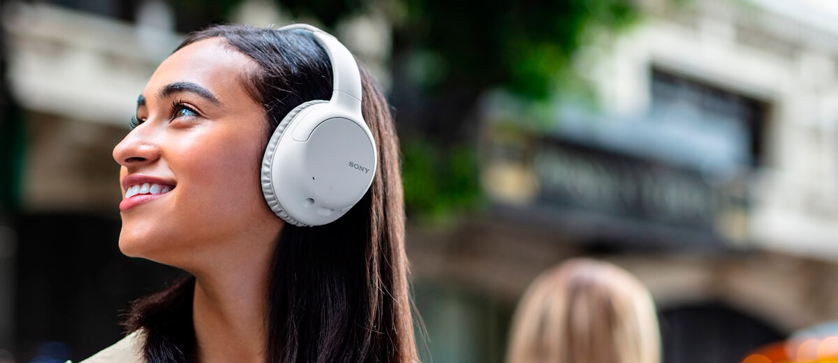 Бездротові навушники з шумопоглинання Sony WH-CH710N