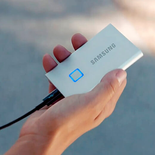 Внешний портативный SSD диск Samsung T7 Touch 500GB первые шаги