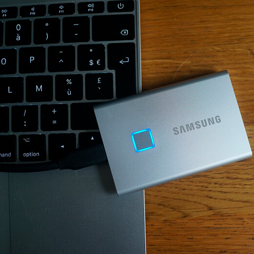 Внешний портативный SSD диск Samsung T7 Touch 500GB