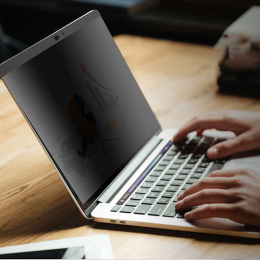 Магнітна захисна плівка антишпигун SwitchEasy EasyProtector Magnetic для MacBook Pro 13" (2016 &ndash; 2022) | Air (2018 &ndash; 2020) ціна