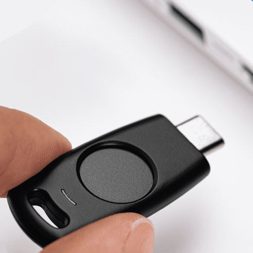 Купить электронный защитный FIDO ключ TrustKey G320H USB-C FIDO2 Biometric Security Key