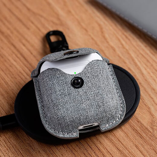 Тканевый чехол Twelve South AirSnap для AirPods 1/2