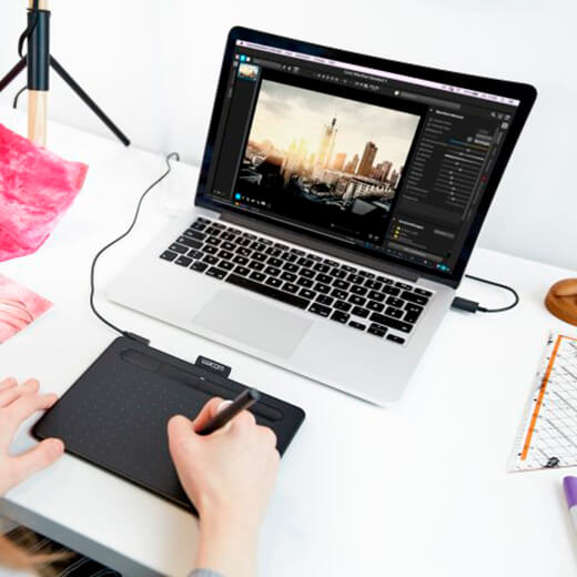 Графічний планшет Wacom Intuos S безкоштовне програмне забезпечення